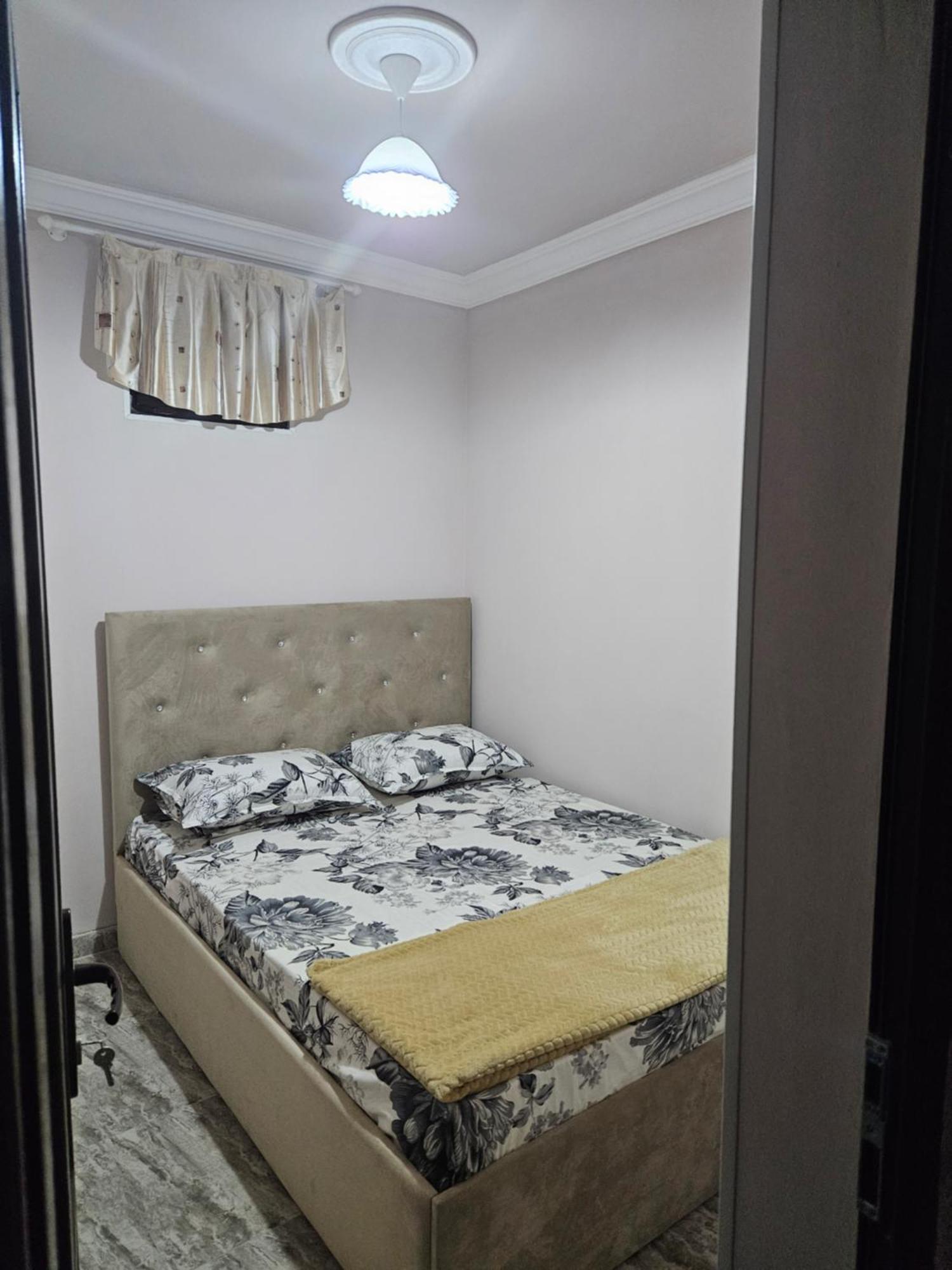 Galstyans Hotels Zvartnots Airport P'arak'ar Екстериор снимка