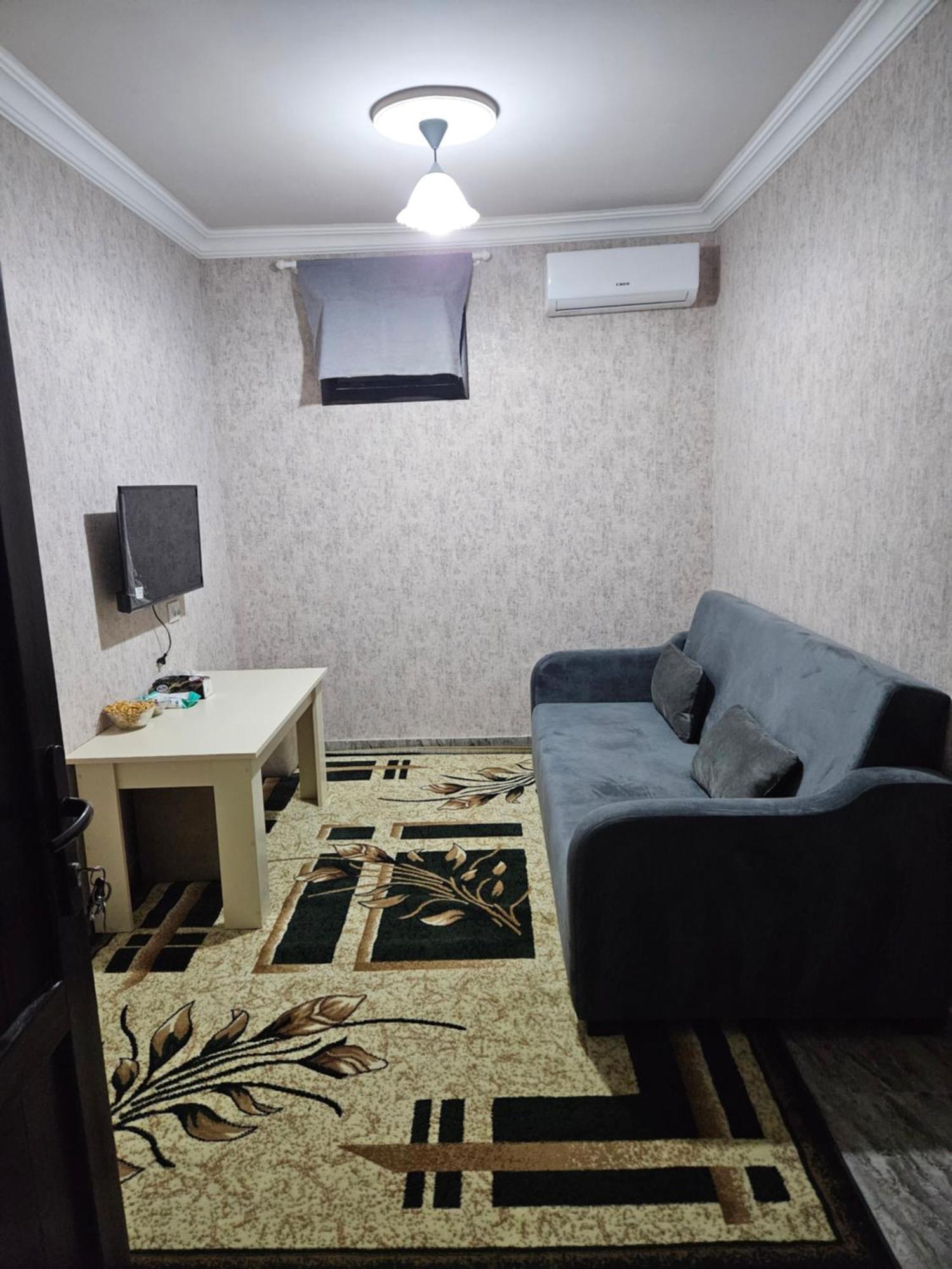 Galstyans Hotels Zvartnots Airport P'arak'ar Екстериор снимка